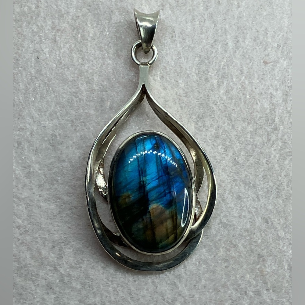 Vtg 925 Sterling Silver Labradorite Oval / Teardrop Abstract Statement Pendant